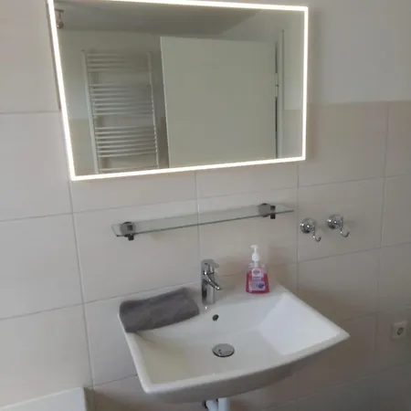 Gemuetliche, Feine Mit Naehe Zum Rhein- Ideal Fuer 2 * Coblence